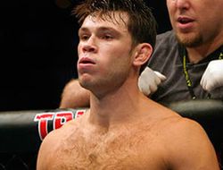 фото - (ММА) Форрест Гриффин получил травму и не будет драться с Дэвисом