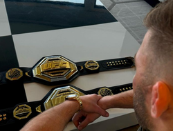 фото - Перейра, Стриклэнд, Уиттакер и Чимаев. Букмекеры оценили шансы Дю Плесси