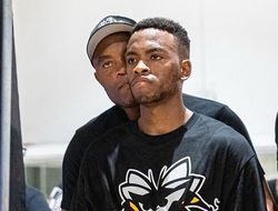 фото - Сын легендарного «Паука» Силвы дебютировал в профибоксе с нокаутом: видео