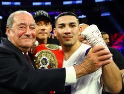 фото - Боб Арум о Теофимо Лопесе: Он все уши Ломаченко отбоксировал