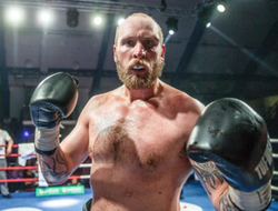 фото - Адам Ковнацки и Роберт Хелениус договорились о бое — СМИ