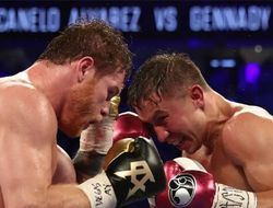 фото - Боб Арум в Казахстане назвал фаворита третьего боя Головкина и Альвареса