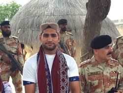 фото - Пакьяо определился с противником на бой в Эмиратах: результаты опроса