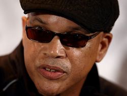 фото - Тренер Уорда: Могу доказать любому, что Ковалёв не выиграл первый бой