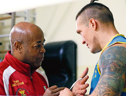 фото - Александр Усик: «Башир – крутой мужик, живой, полный и человеческий»