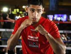 фото - Амир Хан: «Да я с Мэйуэзером за гроши буду драться!»