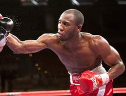 фото - (Результаты) Йорденис Угас победил Эстебана Альмараса