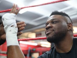 фото - Джаррелл Миллер собрался жарить Мариуша Ваха