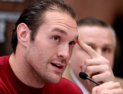 фото - Фьюри – о бое с Кличко: Уж лучше пускай меня унесут с ринга