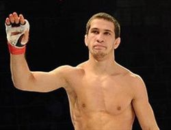 фото - Bellator 128: Александр Сарнавский «задушил» Кокрейна