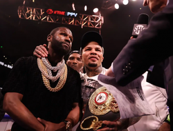 фото - Оскар Де Ла Хойя сделал предложение Джервонте Дэвису на три боя