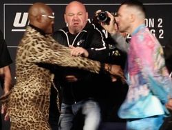 фото - UFC 268. Усман оттолкнул Ковингтона на битве взглядов — видео