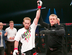 фото - Мачаев оштрафован, за то что вышел на бой с сотрясением мозга