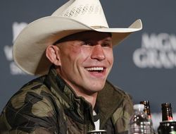 фото - Ковбой остаётся: Дональд Серроне подписал новое соглашение с UFC