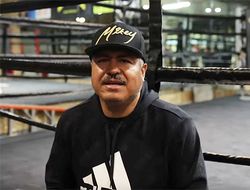 фото - Роберт Гарсия не стеснялся в выражениях, комментируя выступление Ломаченко