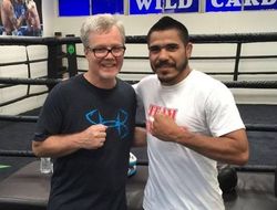 фото - Фредди Роуч предрекает досрочную победу Куэйяра над Маресом