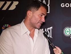 фото - Стало известно, по каким критериям Джошуа подбирают оппонента