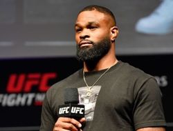 фото - Исраэля Адесанью ждёт звёздное будущее — экс-чемпион UFC