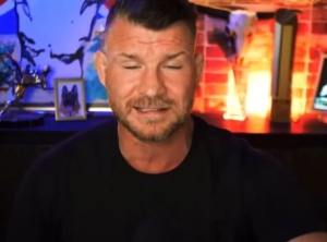 Биспинг оценил вероятность боя Махачев – Топурия