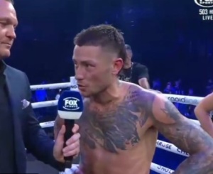 Экс-чемпион Паро удосрочил Наварро: видео
