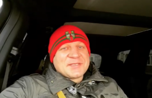 Емельяненко ответил на вызов Чахкиева: Выходи в клетку!