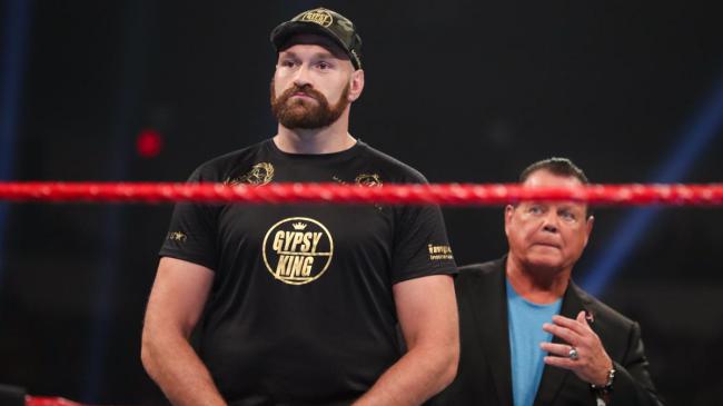 Неудержимый Тайсон Фьюри валит всех — яркие фото от WWE фото - Неудержимый Тайсон Фьюри валит всех — яркие фото от WWE