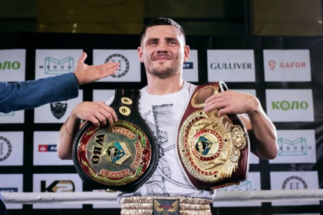 фото - Денис Беринчик и Виорел Симион провели открытую тренировку перед боем: фото