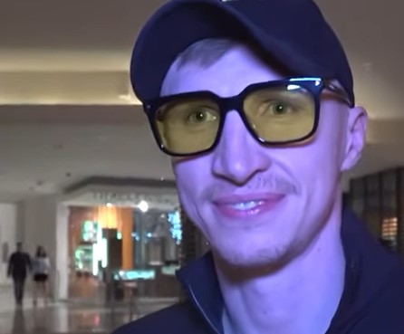 фото - «Тебе нужно кое-что изменить, приезжай к нам». Как Джошуа попал в команду Усика — рассказывает Лапин