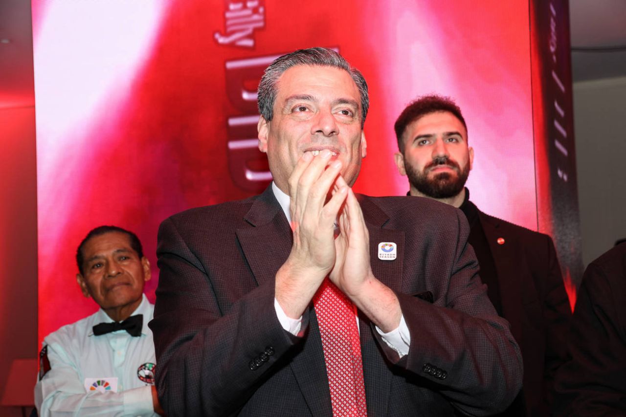 Кринж дня. Сулейман и WBC наградили Фултона за факап на взвешивании.jpg