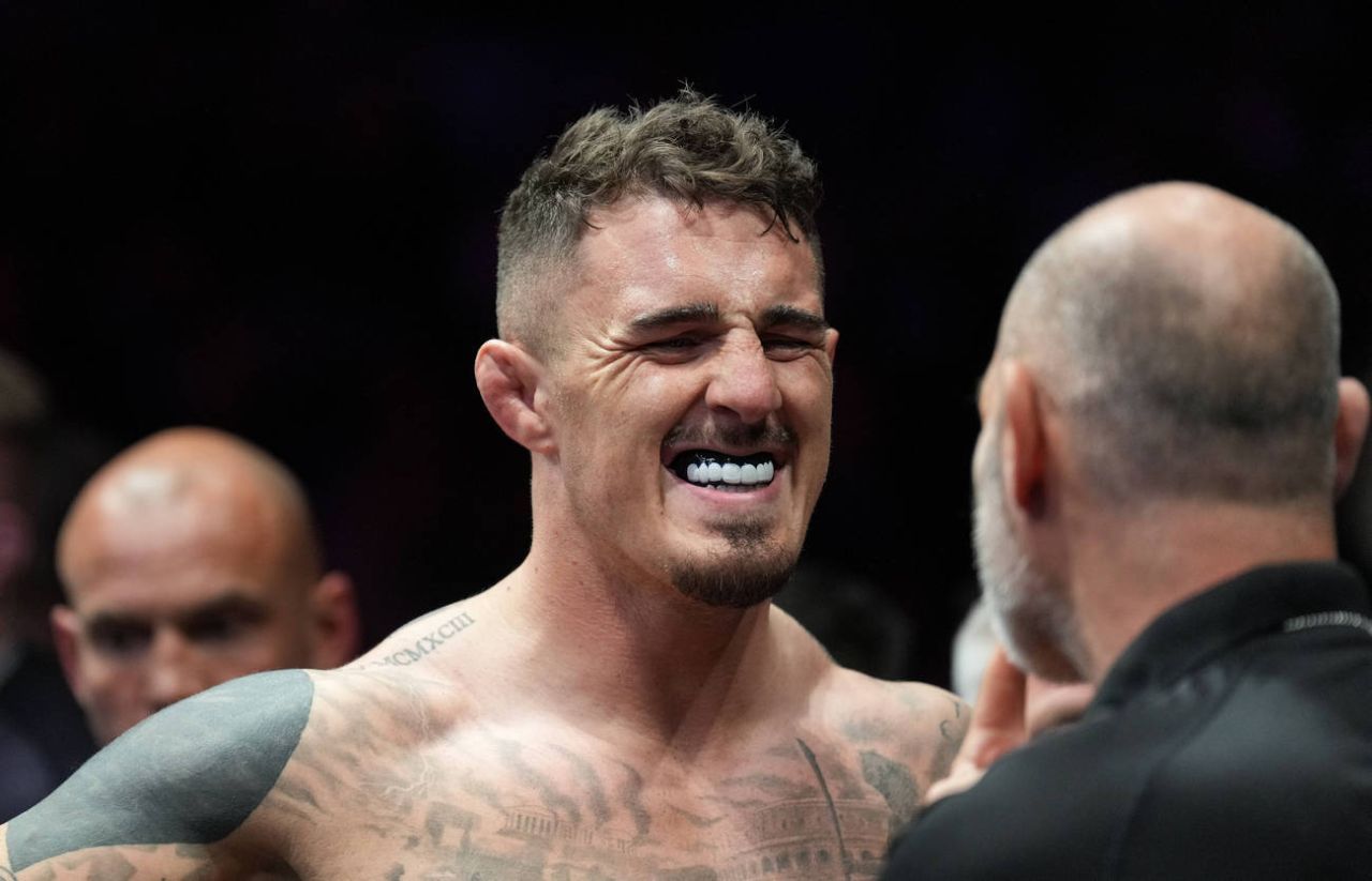 Кормье недоволен Аспиналлом. Ситуацию разобрал Усман.jpg Кормье недоволен Аспиналлом. Ситуацию разобрал Усман.jpg