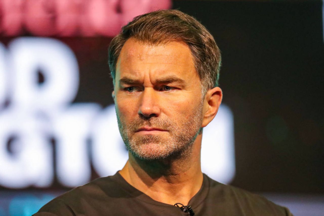 Хирн отправится готовиться к бою с Уайтом в Валенсию — к Усику и Джошуа.jpg