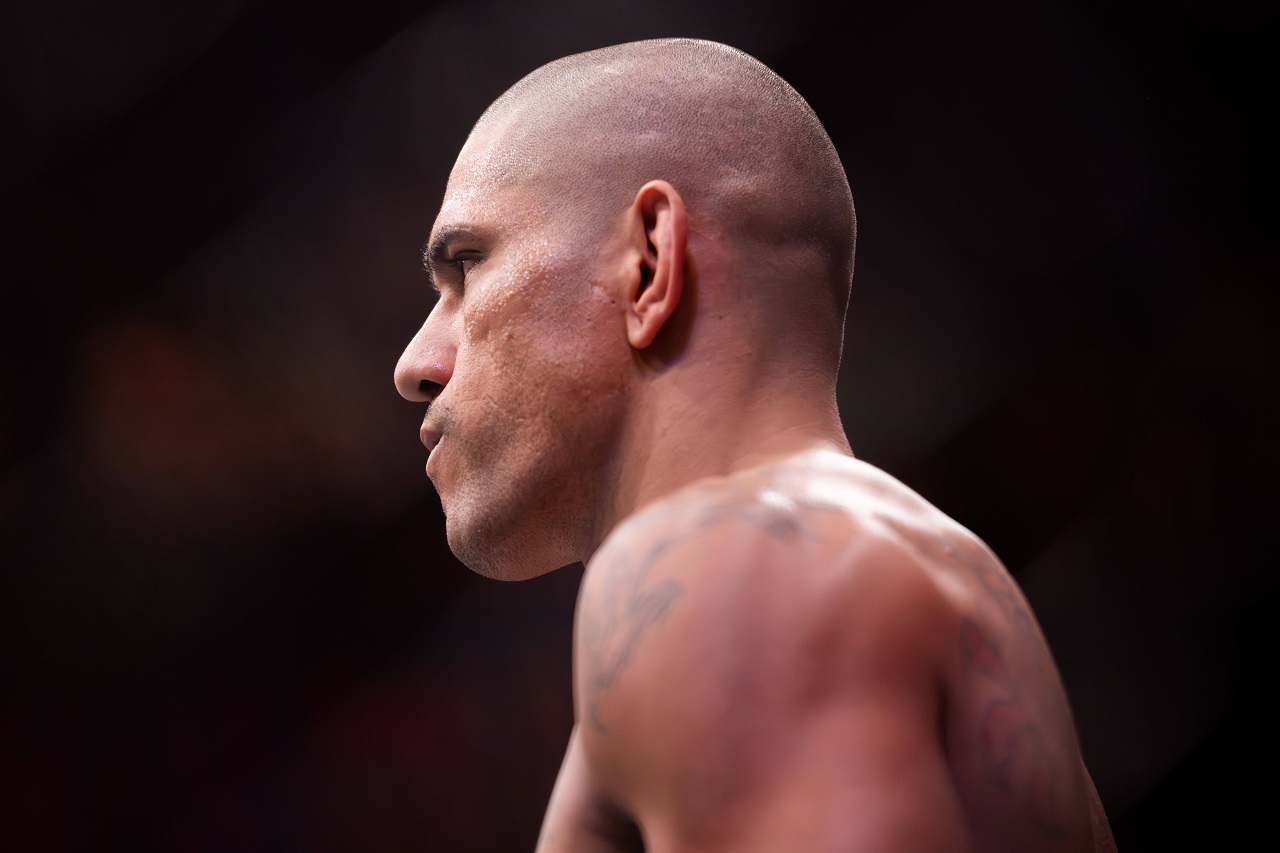 Алекс Перейра идёт за третьим титулом UFC. И у него есть все шансы переписать историю