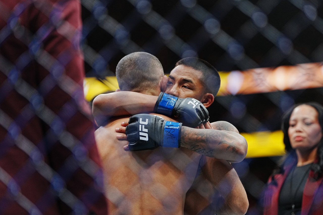 Крах чемпионов. Обзор UFC 323. Двалишвили и Пантожа потеряли титулы