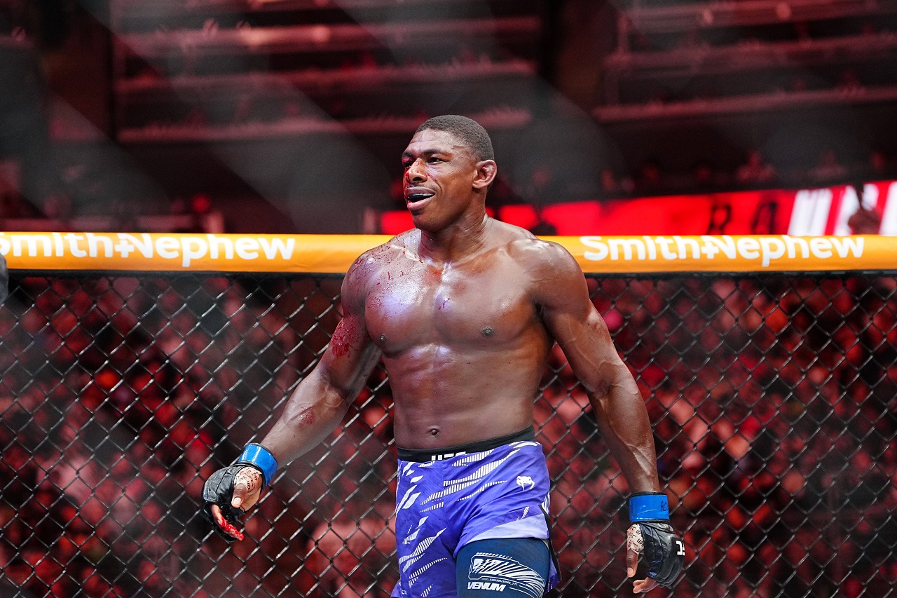 Грозный нокаутёр предложил пари Хамзату Чимаеву: $50 тысяч на кону Грозный нокаутёр предложил пари Хамзату Чимаеву: $50 тысяч на кону