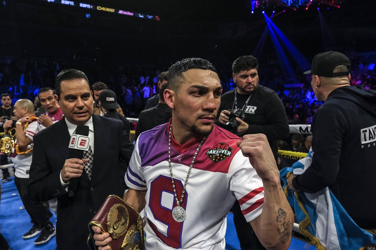 «Лопесу тогда отдали победу над Ломаченко». Бриедис о бое Теофимо с Шакуром Стивенсоном 