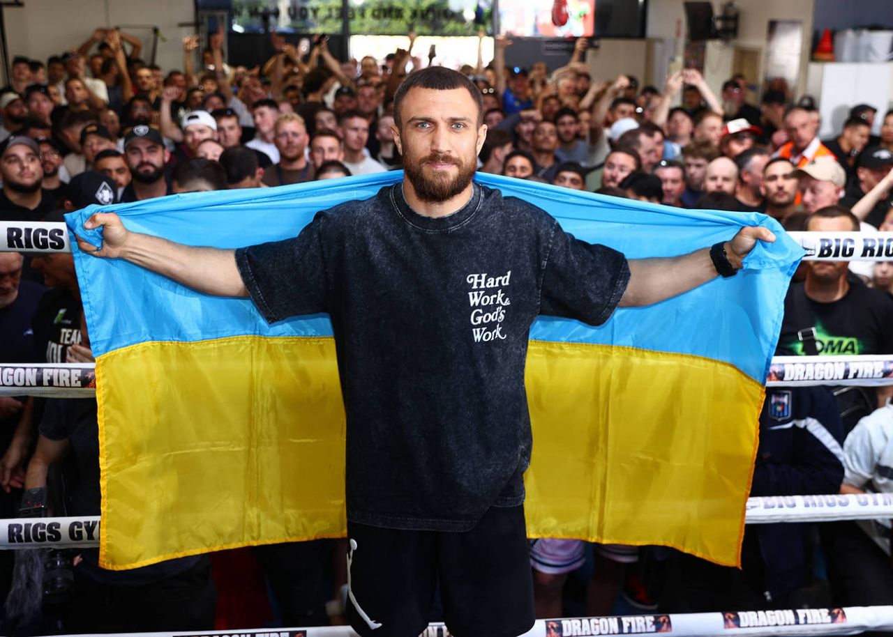 Почему Ломаченко решил возобновить карьеру? Объясняет эксперт Брэдли.jpg