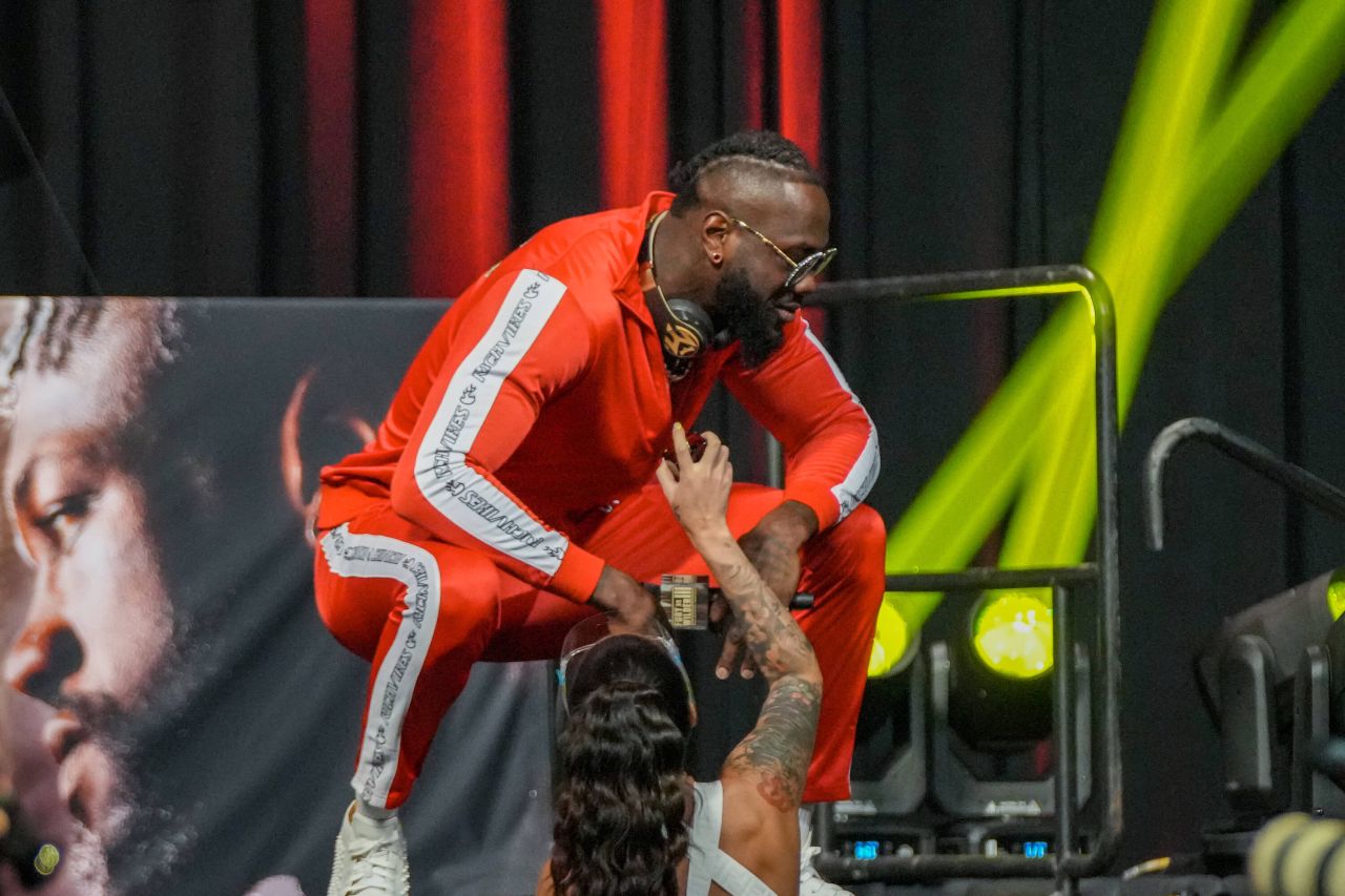 «У меня есть ответы на некоторые вопросы». Уайлдер о бое с Усиком «У меня есть ответы на некоторые вопросы». Уайлдер о бое с Усиком