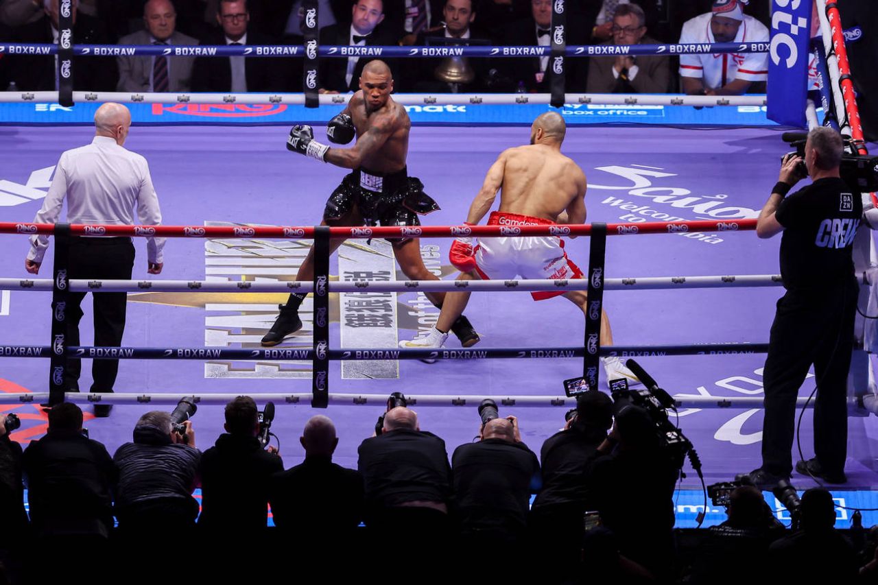 Бенн не будет выступать в Zuffa Boxing.jpg