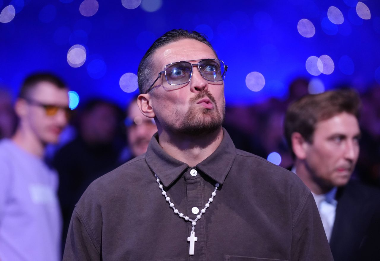 «Потом включит заднюю». Расс Анбер раскритиковал тренера Дюбуа и рассказал о реванше Усика