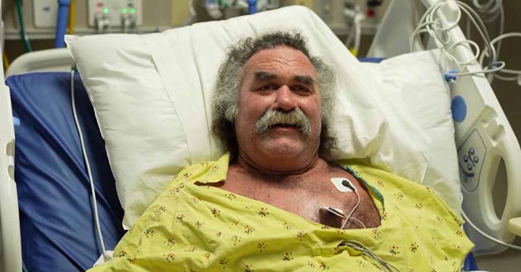 Легенду UFC госпитализировали из-за проблем с дыханием