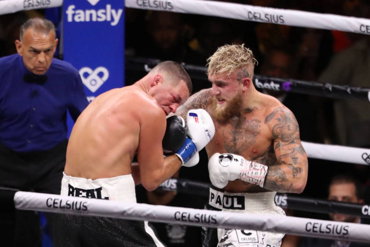 Пошла жара! Кормье ответил на жёсткий выпад Диаса.jpg