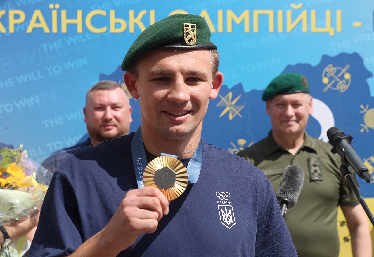 Александр Хижняк в профи: ожидания и перспективы