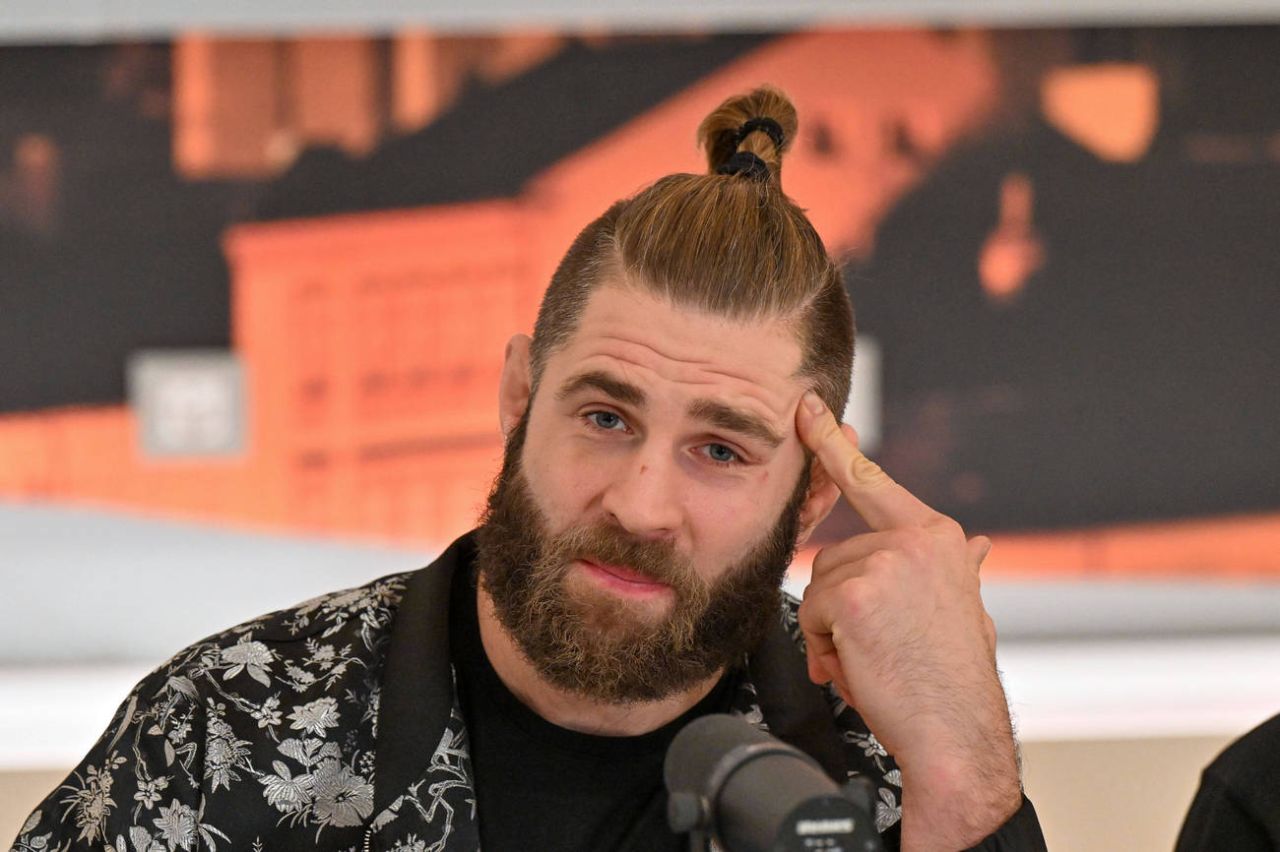 Синяя таблетка доктора Хаоса. UFC 327: Иржи Прохазка – Карлос Ульберг.jpg