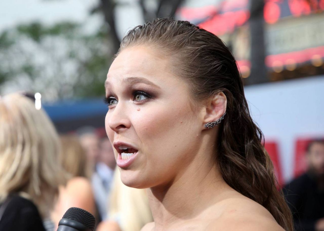 Роузи объяснила, почему бой с Карано проведёт Джейк Пол, а не UFC.jpg