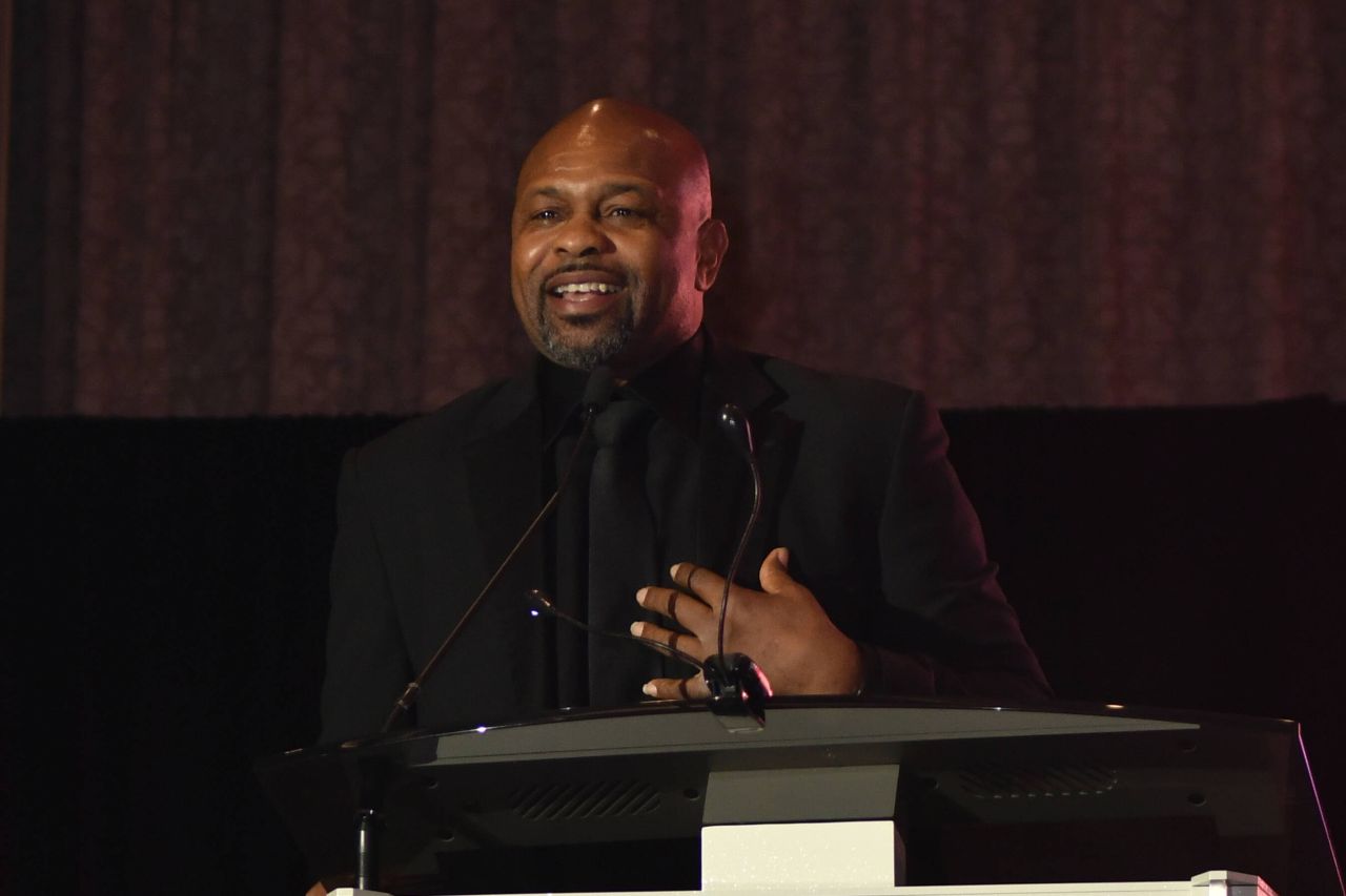 «Уйдёт в реальный сон». Рой Джонс о бое с Мейвезером и поединке Джошуа - Пол «Уйдёт в реальный сон». Рой Джонс о бое с Мейвезером и поединке Джошуа - Пол