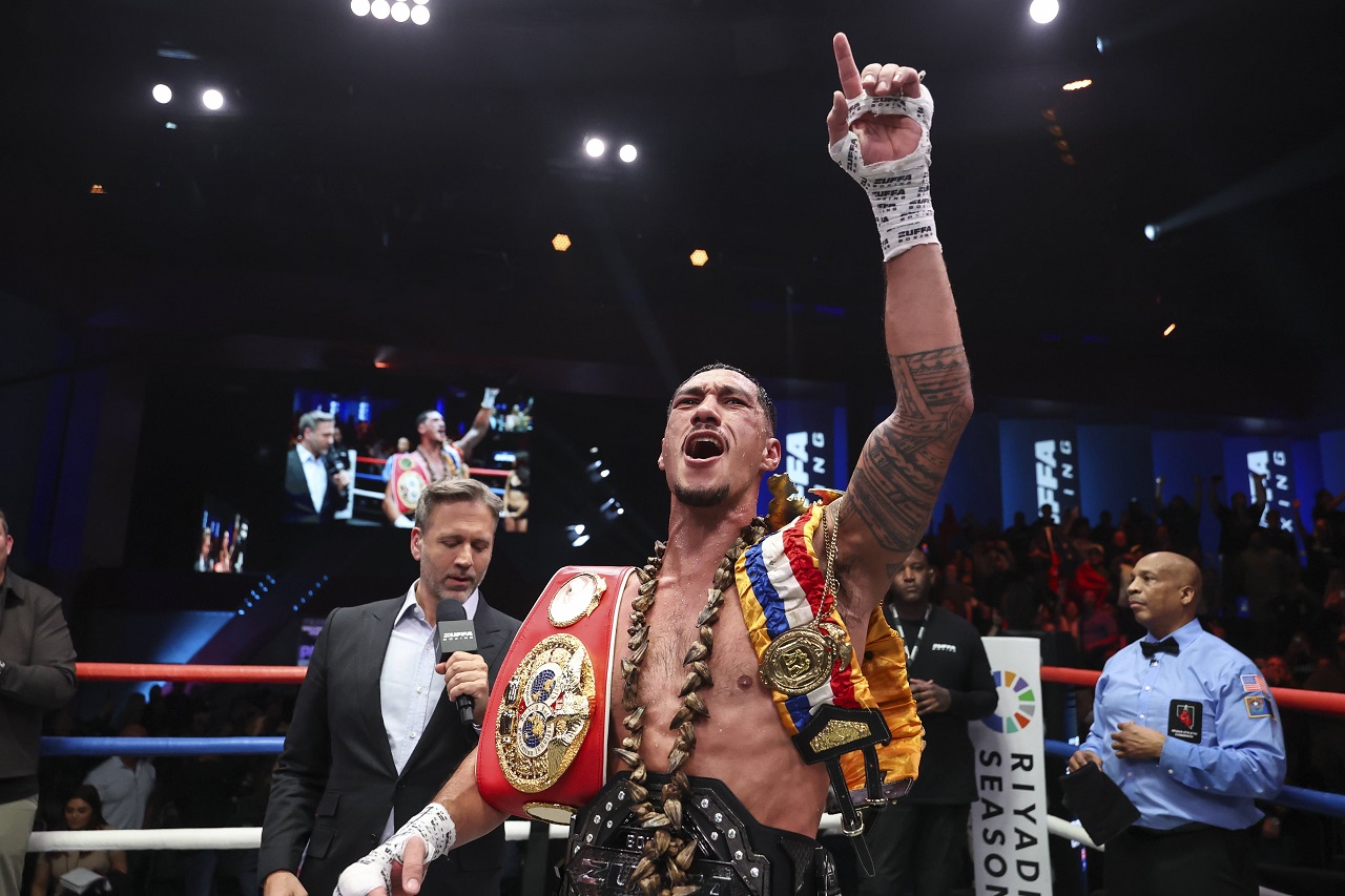 «Меня не лишили титула IBF». Пресс-конференция Опетаи после завоевания титула Zuffa 