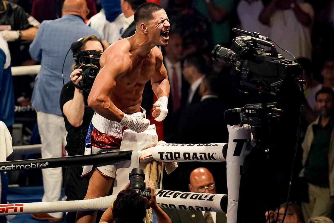 «Поэтому мне нравится Уайт». Берланга о титулах и контракте с Zuffa.jpg