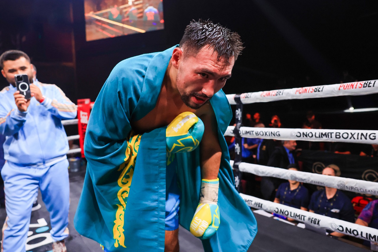 «Алимханулы читер, грязный парень». Но Адамес всё равно хочет с ним драться