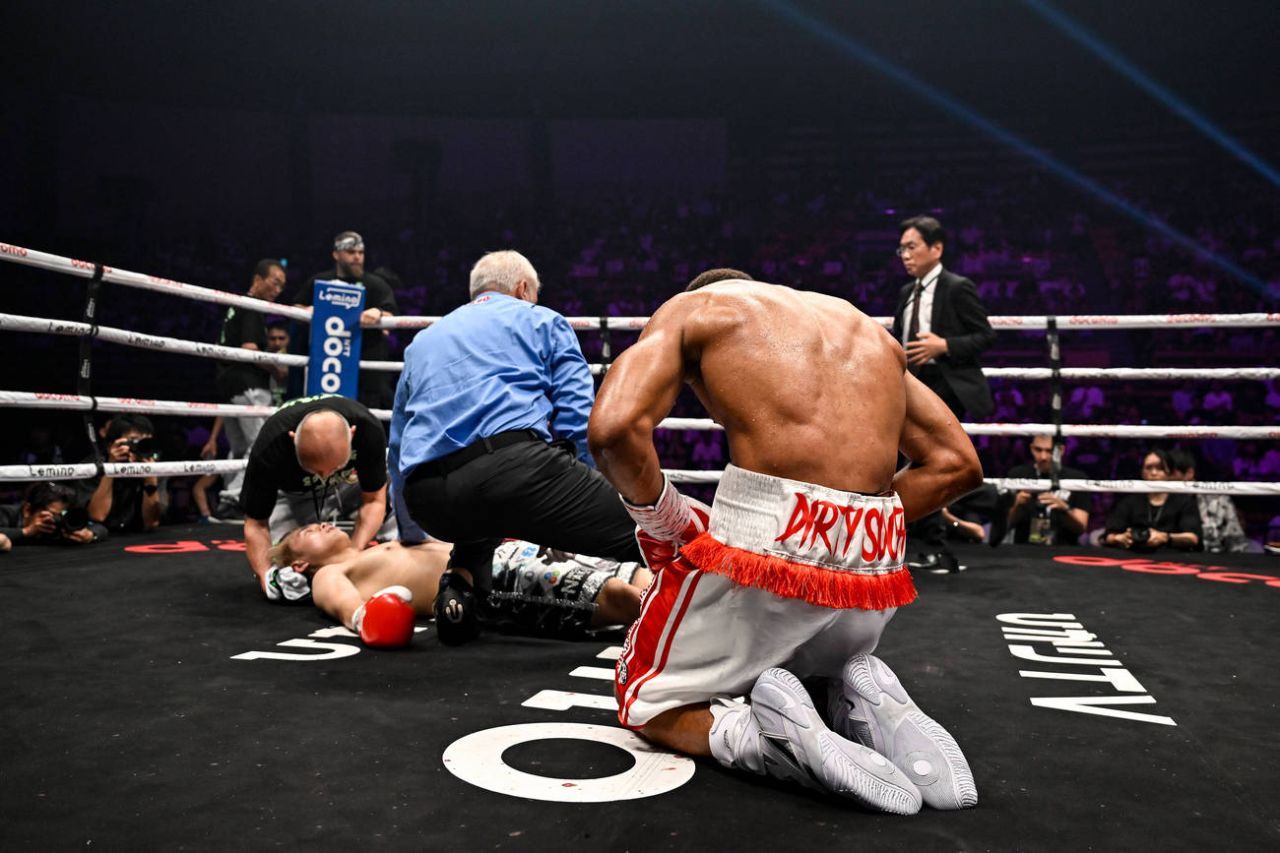 «Он никто. Он бомжара». Хэйни и Норман «пообщались» в преддверии боя.jpg «Он никто. Он бомжара». Хэйни и Норман «пообщались» в преддверии боя.jpg