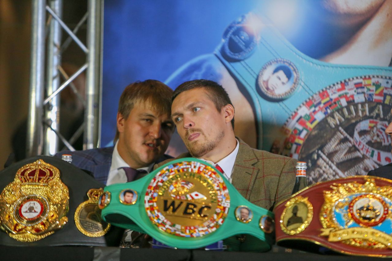 Уордли или Итаума? Красюк назвал более опасного оппонента для Усика Уордли или Итаума? Красюк назвал более опасного оппонента для Усика